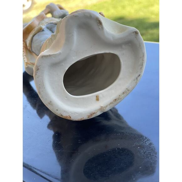 Vintage Colonial Bisque Figurine Victorian Style Man Playing Violin - Picture 14 of 14